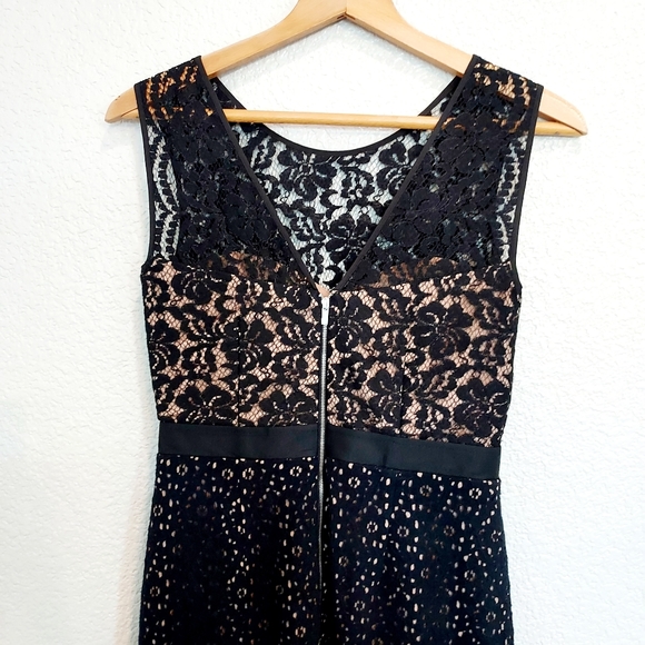 BCBG MaxAzria "Alice" Black & Tan Lace Cocktail Dress Size 2 - Picture 9 of 10